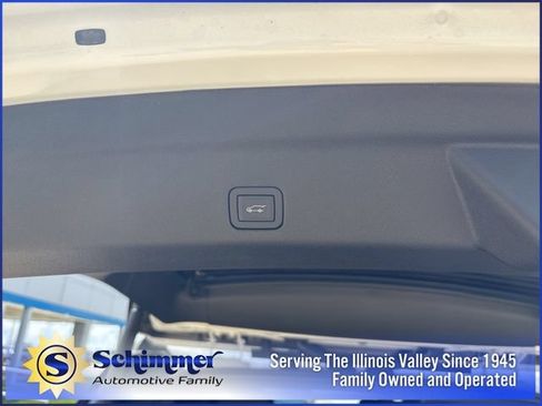 New 2026 Chevrolet Suburban LT w/ Comfort Package AWD/4WD image 19