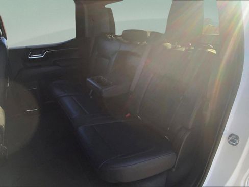 Used 2024 GMC Sierra 1500 SLT image 26