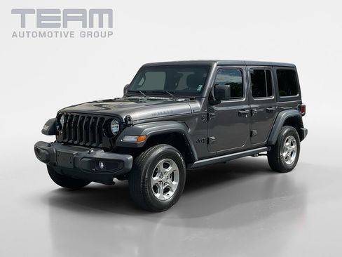 Used 2021 Jeep Wrangler Unlimited Sport AWD/4WD image 3