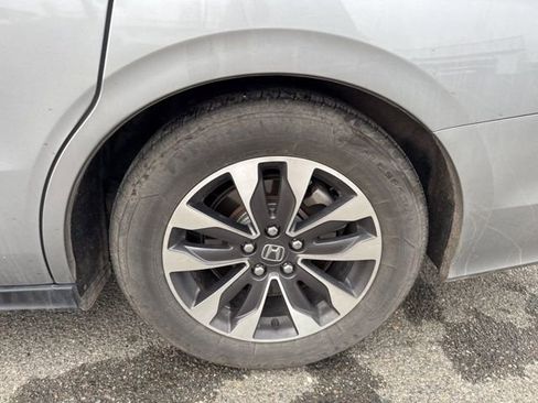 Used 2024 Honda Odyssey EX-L image 12