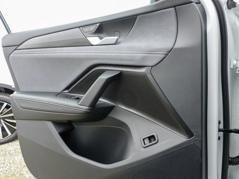 New 2026 Volkswagen Tiguan SE R-Line image 14