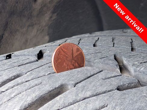 Used 2015 Chevrolet Suburban LTZ image 32