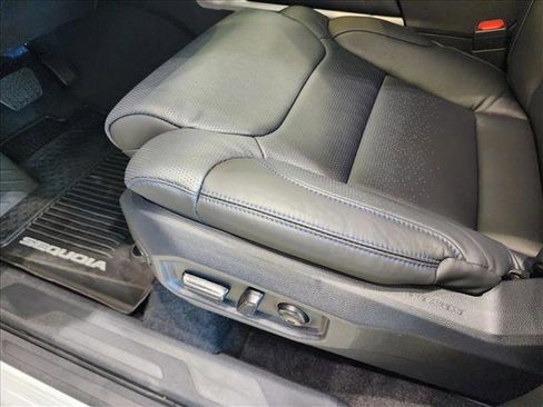 New 2026 Toyota Sequoia Platinum AWD/4WD image 4