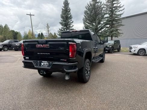 Used 2021 GMC Sierra 2500 AT4 w/ AT4 Preferred Package AWD/4WD image 13