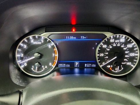 Used 2022 Nissan Altima 2.5 SR FWD image 14
