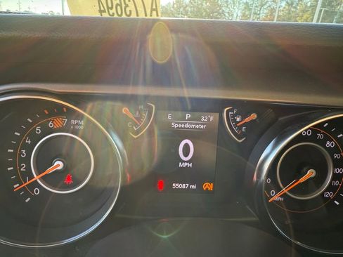 Used 2021 Jeep Wrangler Unlimited Sport image 29