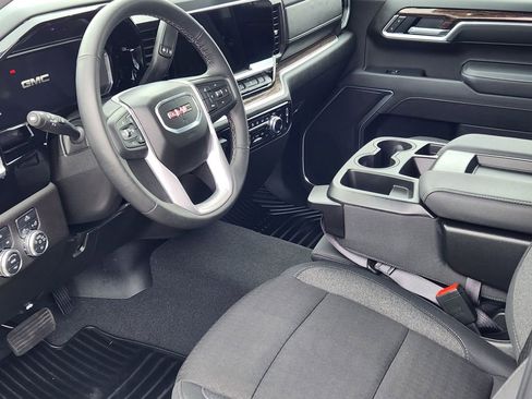 New 2026 GMC Sierra 1500 Elevation image 13
