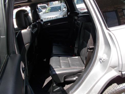 Used 2014 Jeep Grand Cherokee Limited AWD/4WD image 16