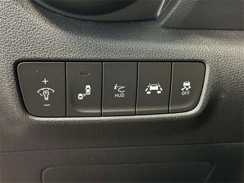 Used 2018 Hyundai Kona Ultimate image 16