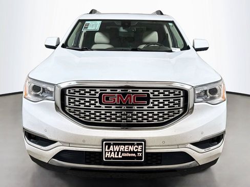 Used 2019 GMC Acadia Denali w/ Technology Package FWD image 2