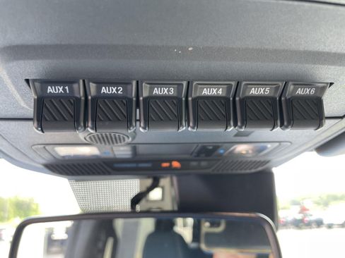 Used 2023 Ford Bronco Outer Banks AWD/4WD image 24