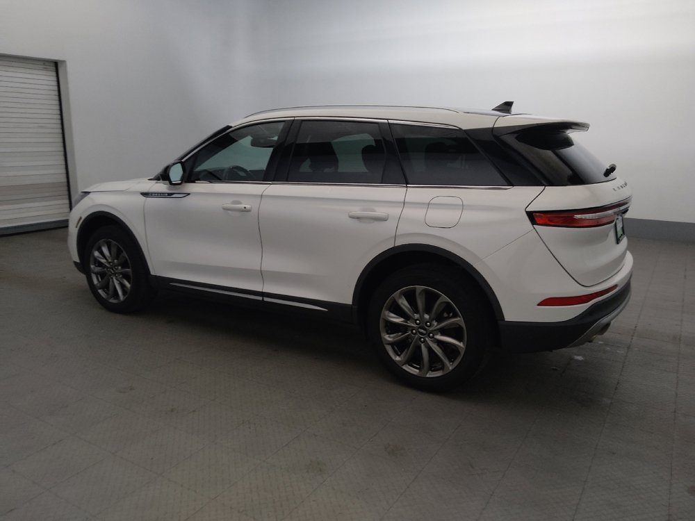 Used 2022 Lincoln Corsair AWD w/ Premium Package image 3