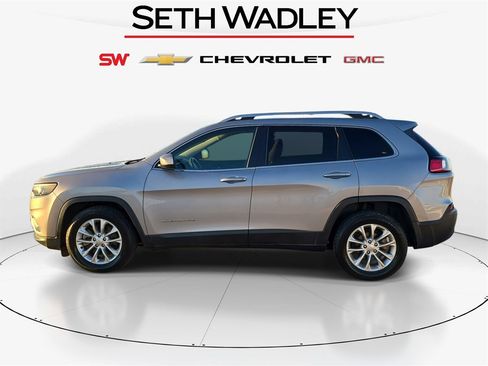 Used 2019 Jeep Cherokee Latitude w/ Popular Appearance Group image 4