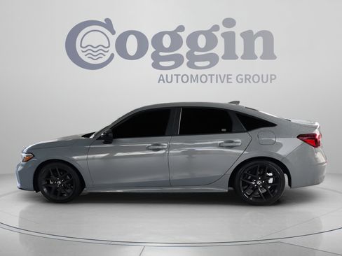 Used 2025 Honda Civic Sport image 2