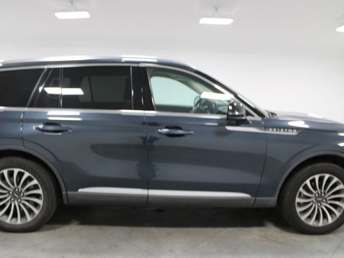 Used 2023 Lincoln Aviator Reserve w/ Equipment Group 201A AWD/4WD image 11