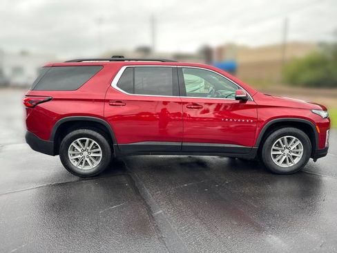 Used 2023 Chevrolet Traverse LT AWD/4WD image 6