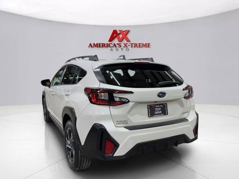 Used 2024 Subaru Crosstrek 2.0i Premium AWD/4WD image 4