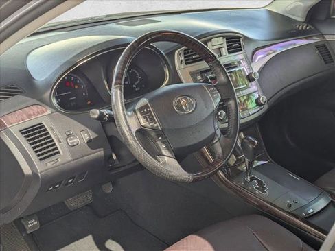 Used 2011 Toyota Avalon Limited image 10