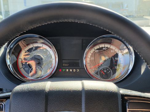 Used 2017 Dodge Grand Caravan SXT w/ Blacktop Package image 17