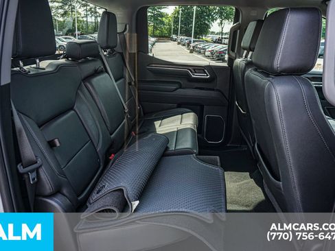 Used 2025 GMC Sierra 1500 SLT RWD image 24