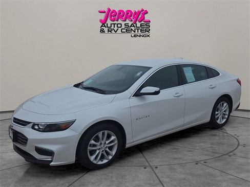 Used 2018 Chevrolet Malibu LT w/ Leather Package image 9
