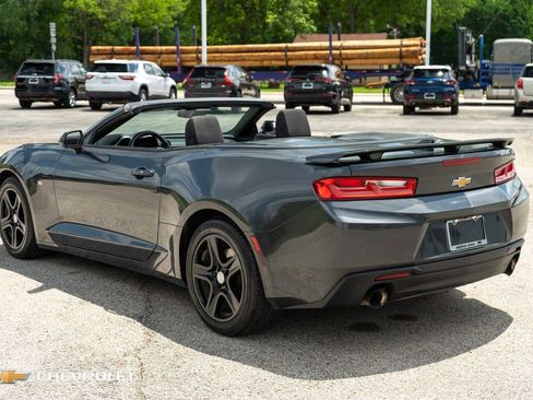 Used 2017 Chevrolet Camaro LT w/ Technology Package RWD image 8