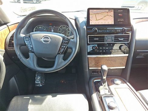 Used 2024 Nissan Armada SL w/ Captain's Chairs Package image 12