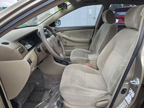 Used 2004 Toyota Corolla CE w/ Preferred Accessory Pkg FWD image 19