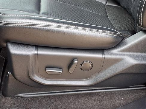 Used 2020 Ford F150 Lariat image 24