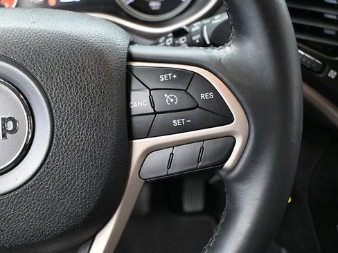 Used 2014 Jeep Cherokee Latitude image 25