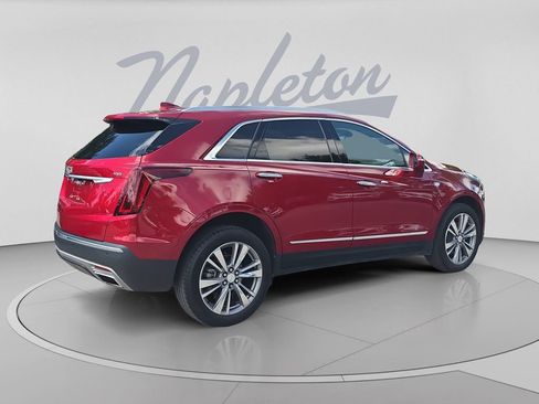 Used 2020 Cadillac XT5 Premium Luxury FWD image 8
