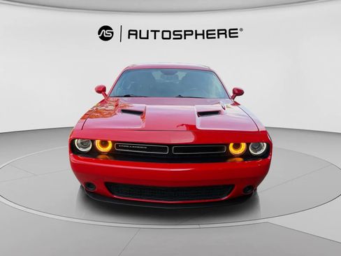 Used 2023 Dodge Challenger SXT RWD image 2