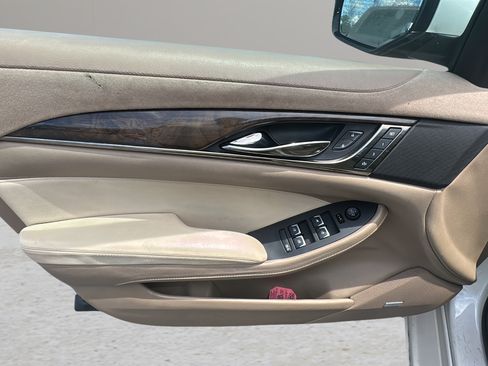 Used 2014 Cadillac CTS Luxury RWD image 18