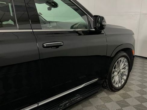 Certified 2023 Cadillac Escalade Premium Luxury w/ Performance Package image 7