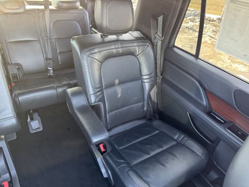 Used 2024 Lincoln Navigator Reserve image 14