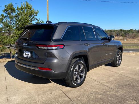 Used 2022 Jeep Grand Cherokee Limited 4xe image 6