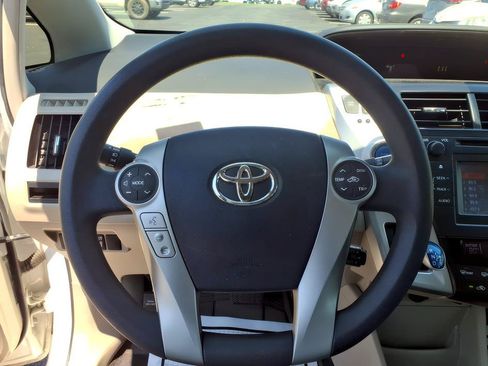 Used 2012 Toyota Prius V Five FWD image 23