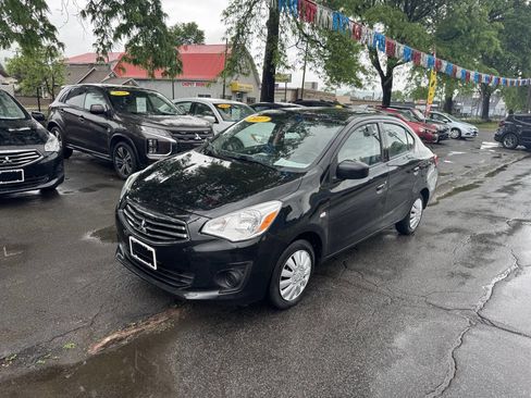 Used 2017 Mitsubishi Mirage G4 ES image 2