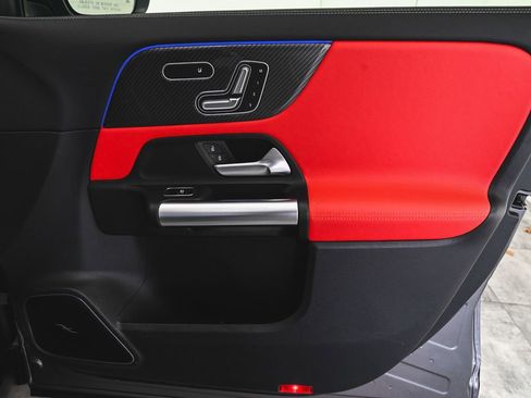 Used 2024 Mercedes-Benz GLA 35 AMG 4MATIC image 10