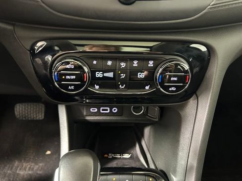 Used 2023 Buick Encore GX Essence w/ Advanced Technology Package image 24