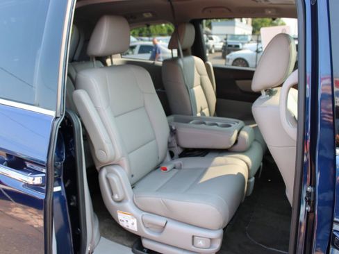Used 2015 Honda Odyssey Touring image 18