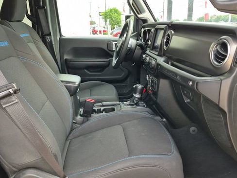 Used 2023 Jeep Wrangler Unlimited Rubicon 4xe w/ Cold Weather Group AWD/4WD image 54