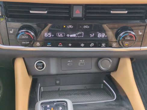 Used 2021 Nissan Rogue Platinum AWD/4WD image 24