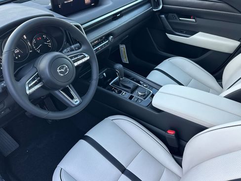 New 2026 MAZDA CX-50 AWD 2.5 S w/ Cargo Package image 10
