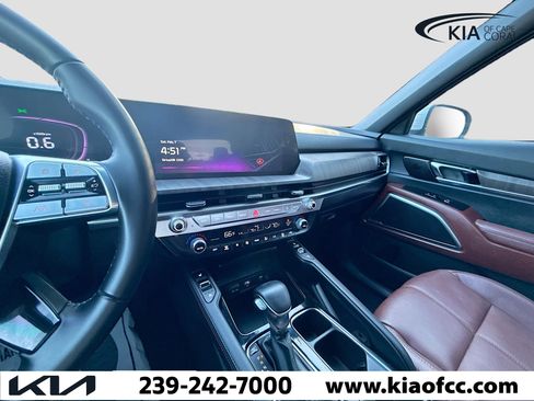 Certified 2024 Kia Telluride EX w/ EX Captain's Chair Package image 30