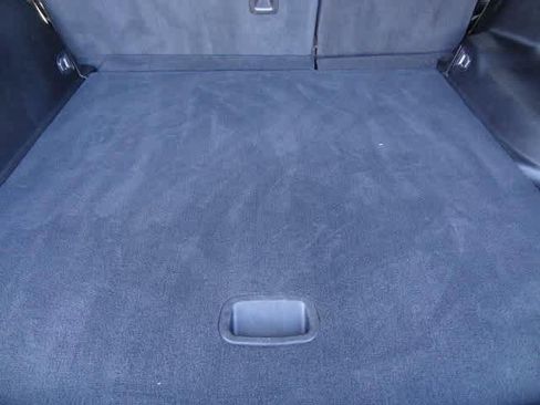 Used 2023 Jeep Grand Cherokee Limited image 10