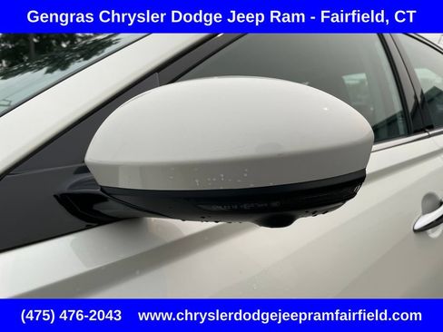 Used 2023 Nissan Altima 2.5 SL AWD/4WD image 13