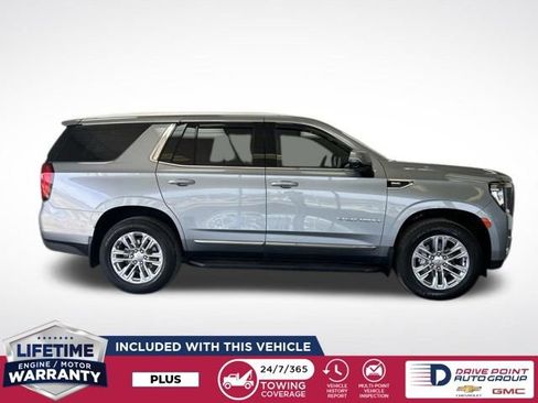 Used 2023 GMC Yukon SLT w/ SLT Luxury Package AWD/4WD image 2