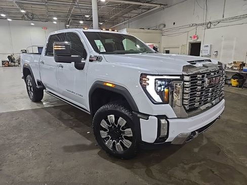 New 2026 GMC Sierra 3500 Denali w/ Denali Reserve Package AWD/4WD image 1