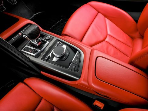 Used 2020 Audi R8 V10 w/ 20" Wheel Package image 25